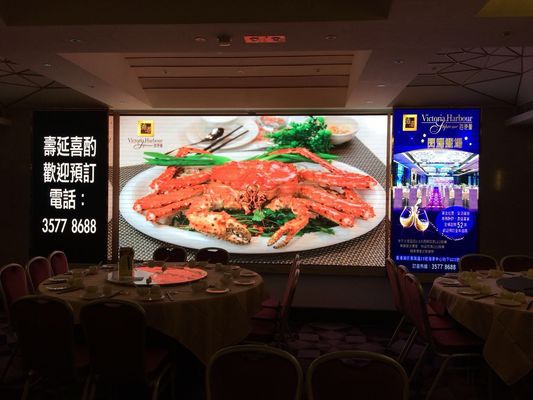 Fréquence visuelle d'intérieur de l'écran 60Hz de P4 LED 5V 3.6A pour le centre commercial et l'usine de Shenzhen d'hôtel